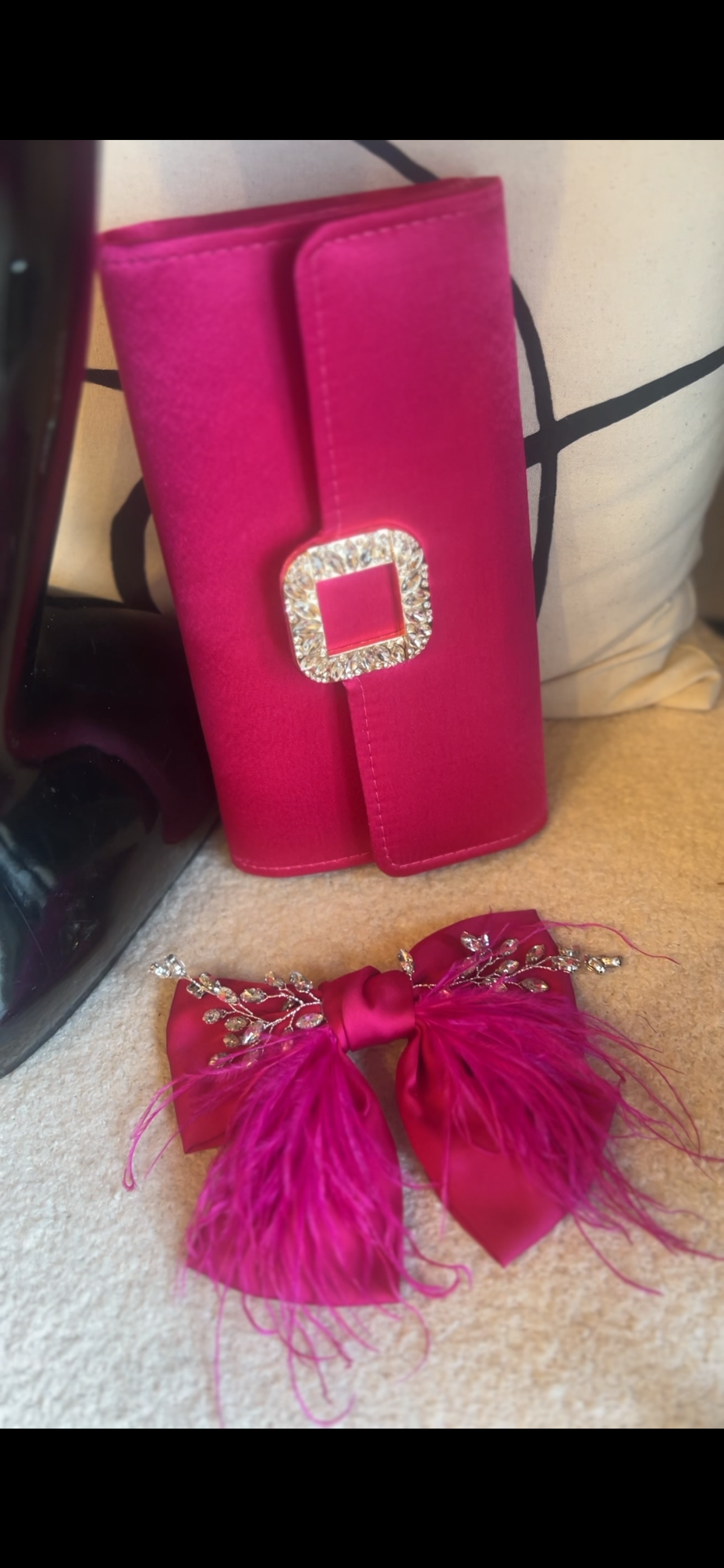 Hot pink bow & bag set