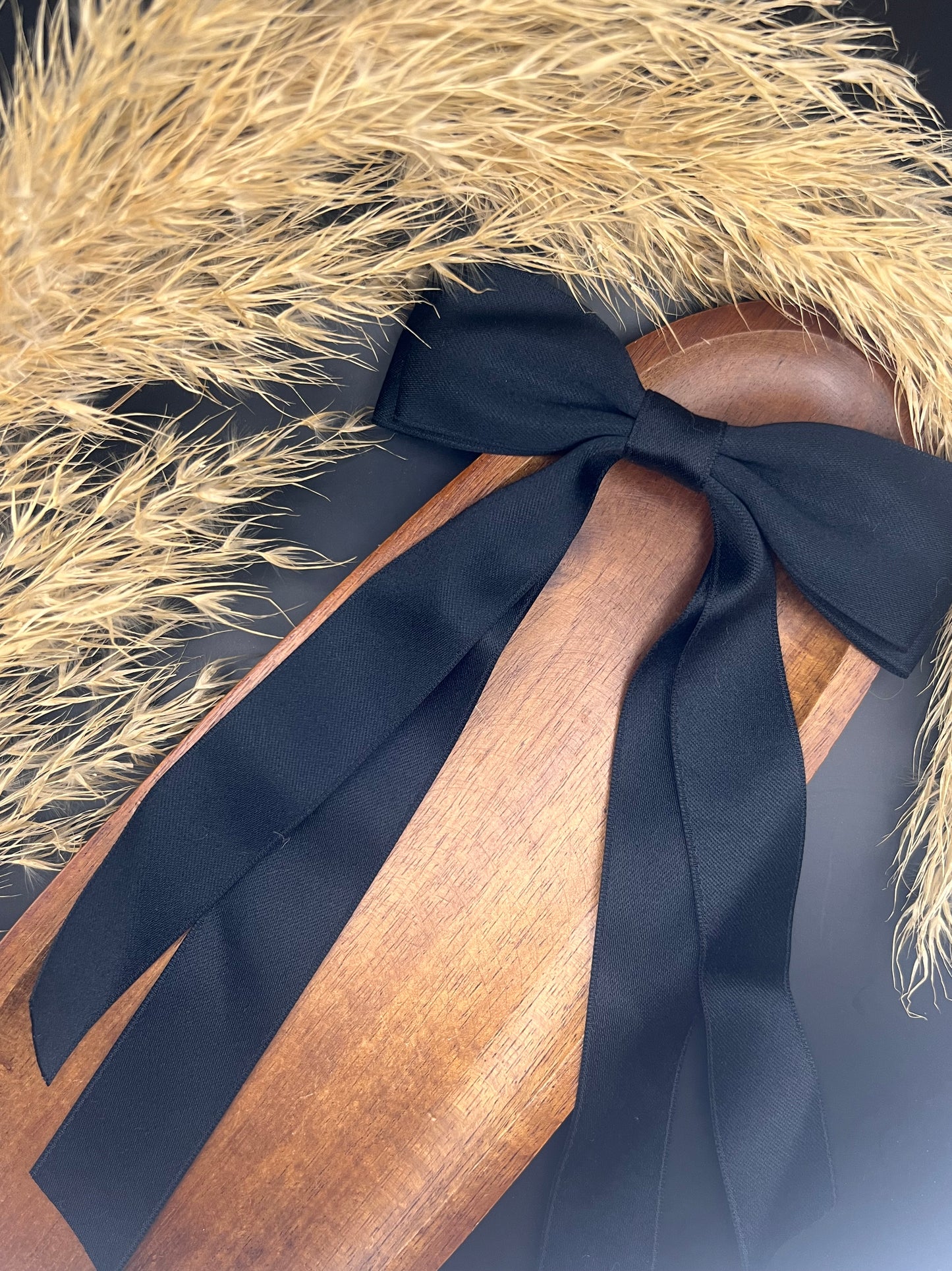 Bow Black with long tails