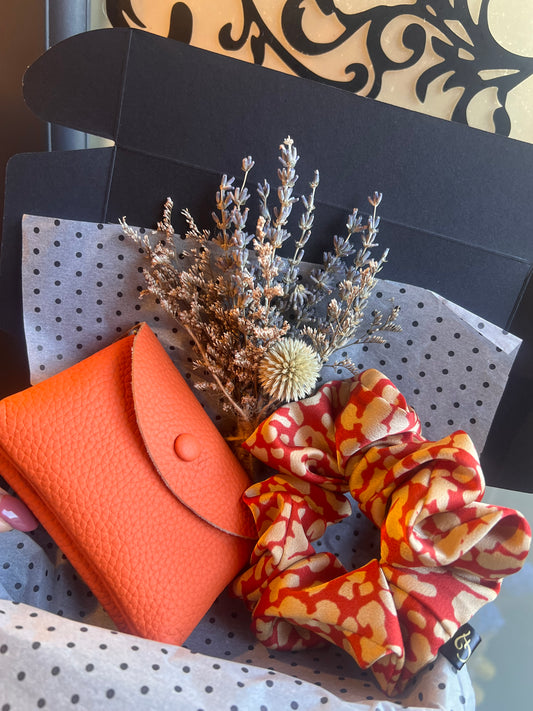 Leather Purse & Scrunchie Gift set