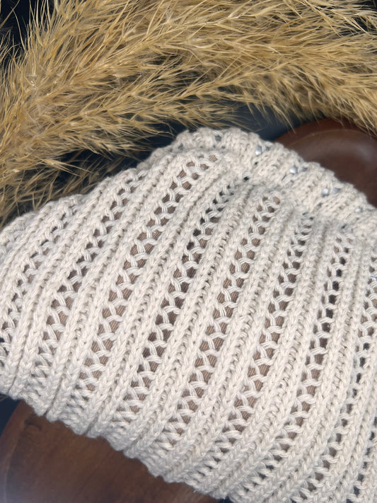 Small natural knit clutch bag