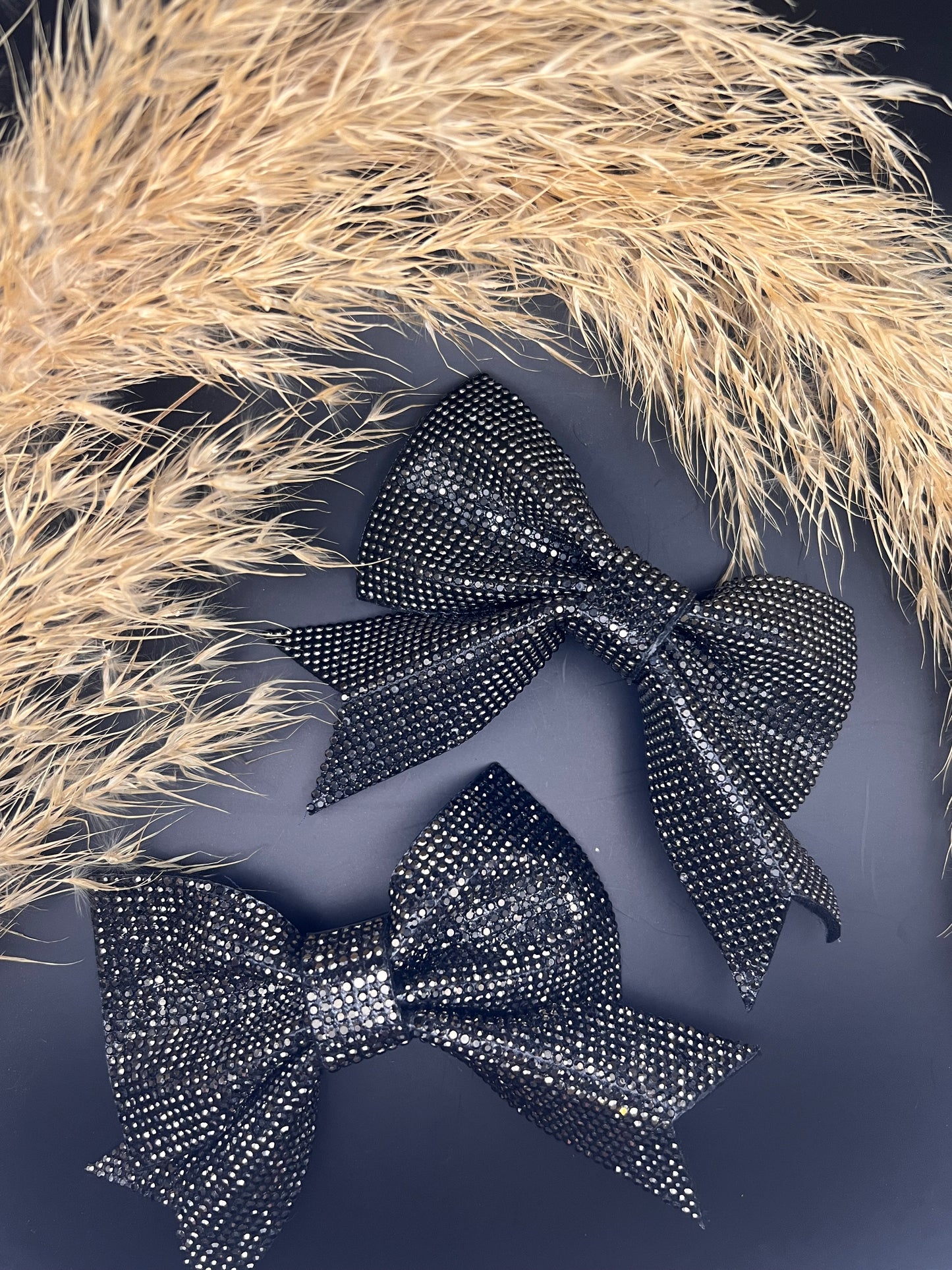 Bow Black Crystal