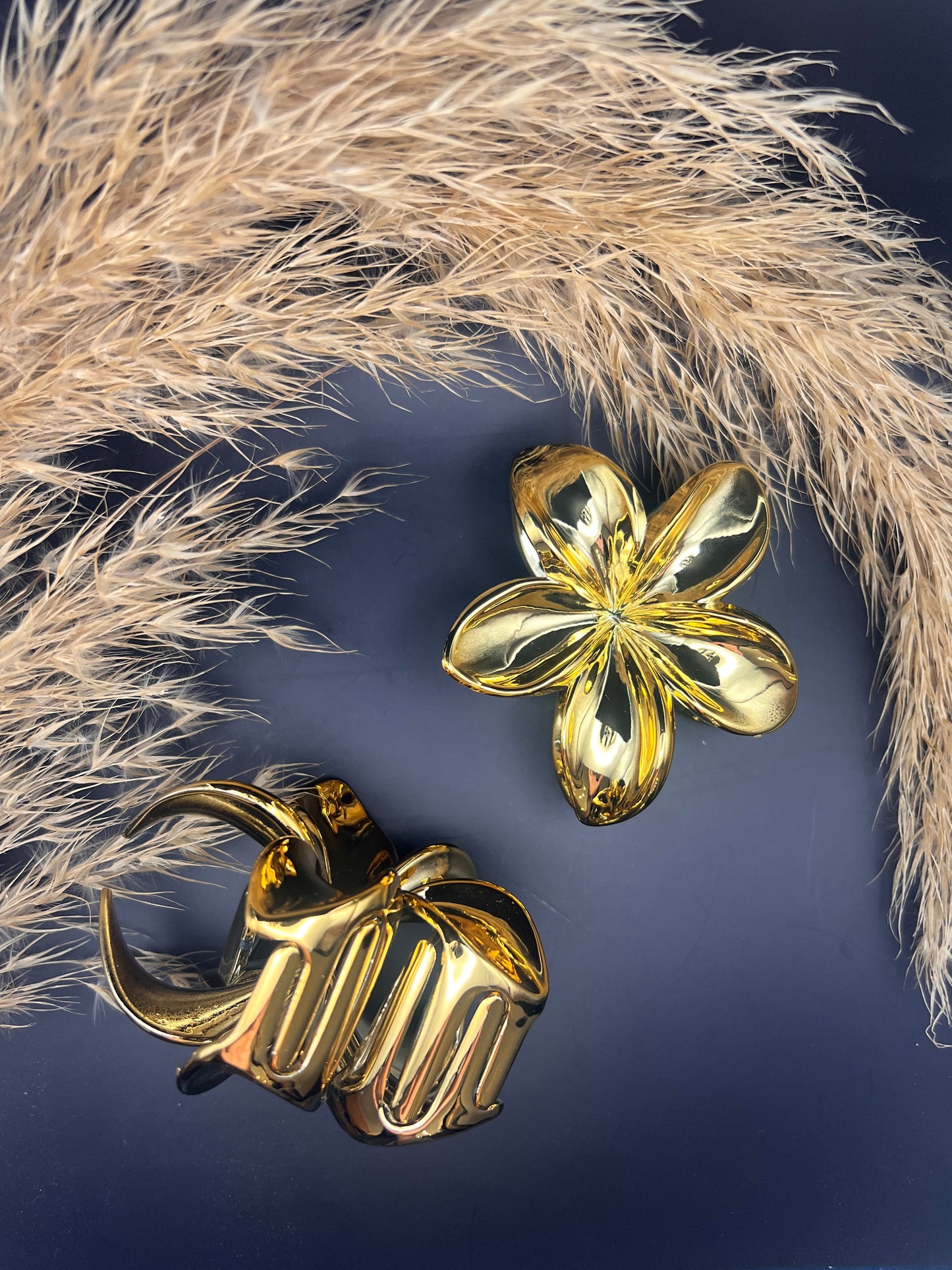 Gold Flower Claw Clip