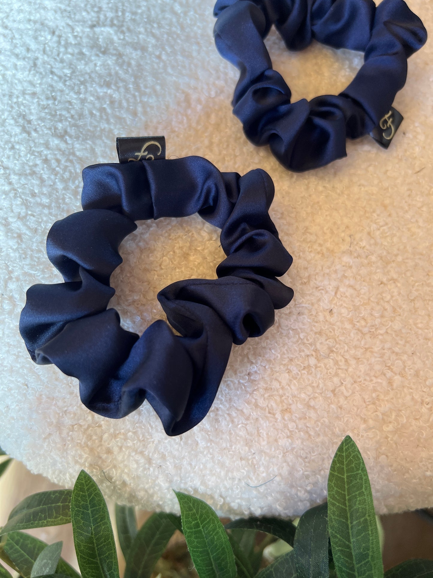 Navy skinny scrunchie