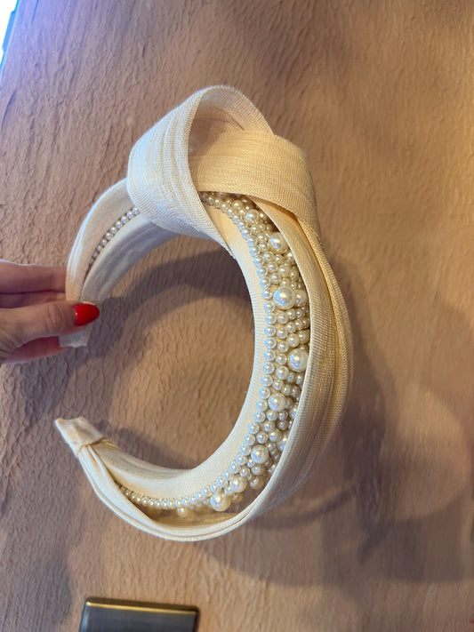 Pearl knot headband