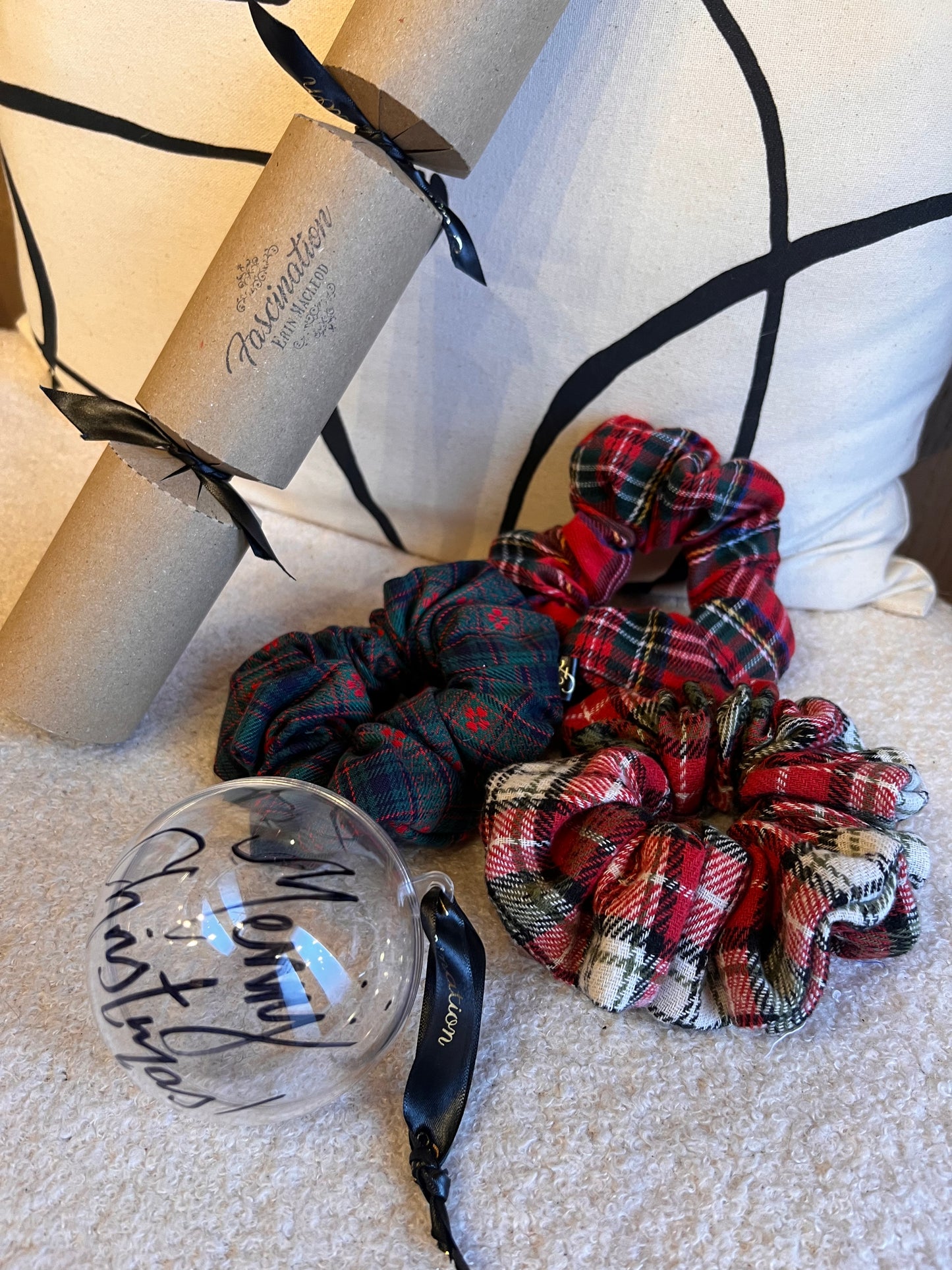 Scrunchie Crackers & Baubles!