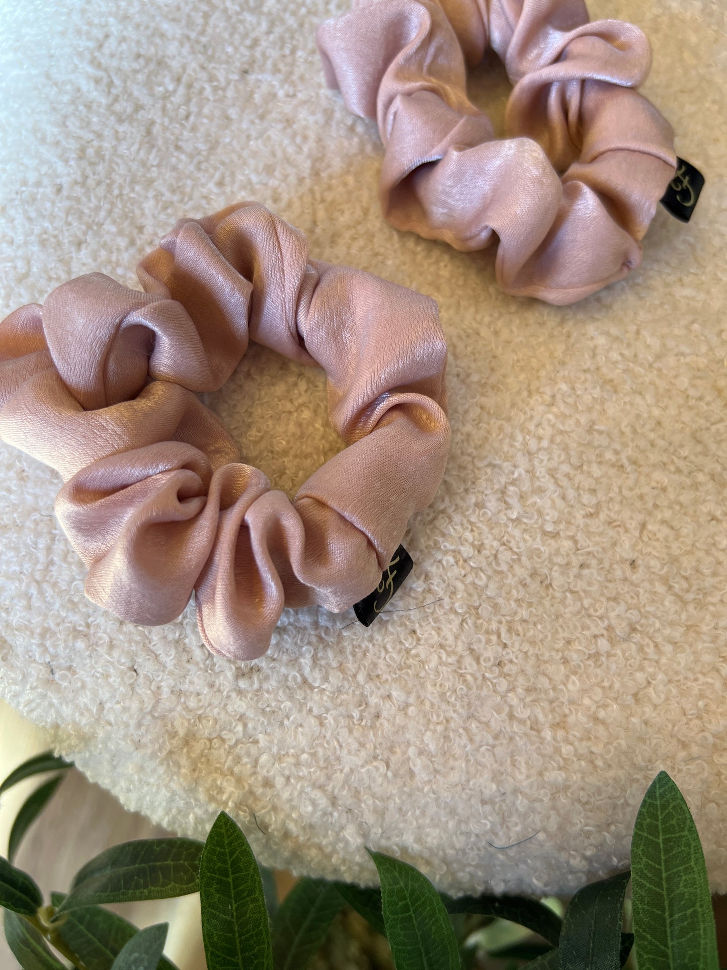 Skinny blush scrunchie