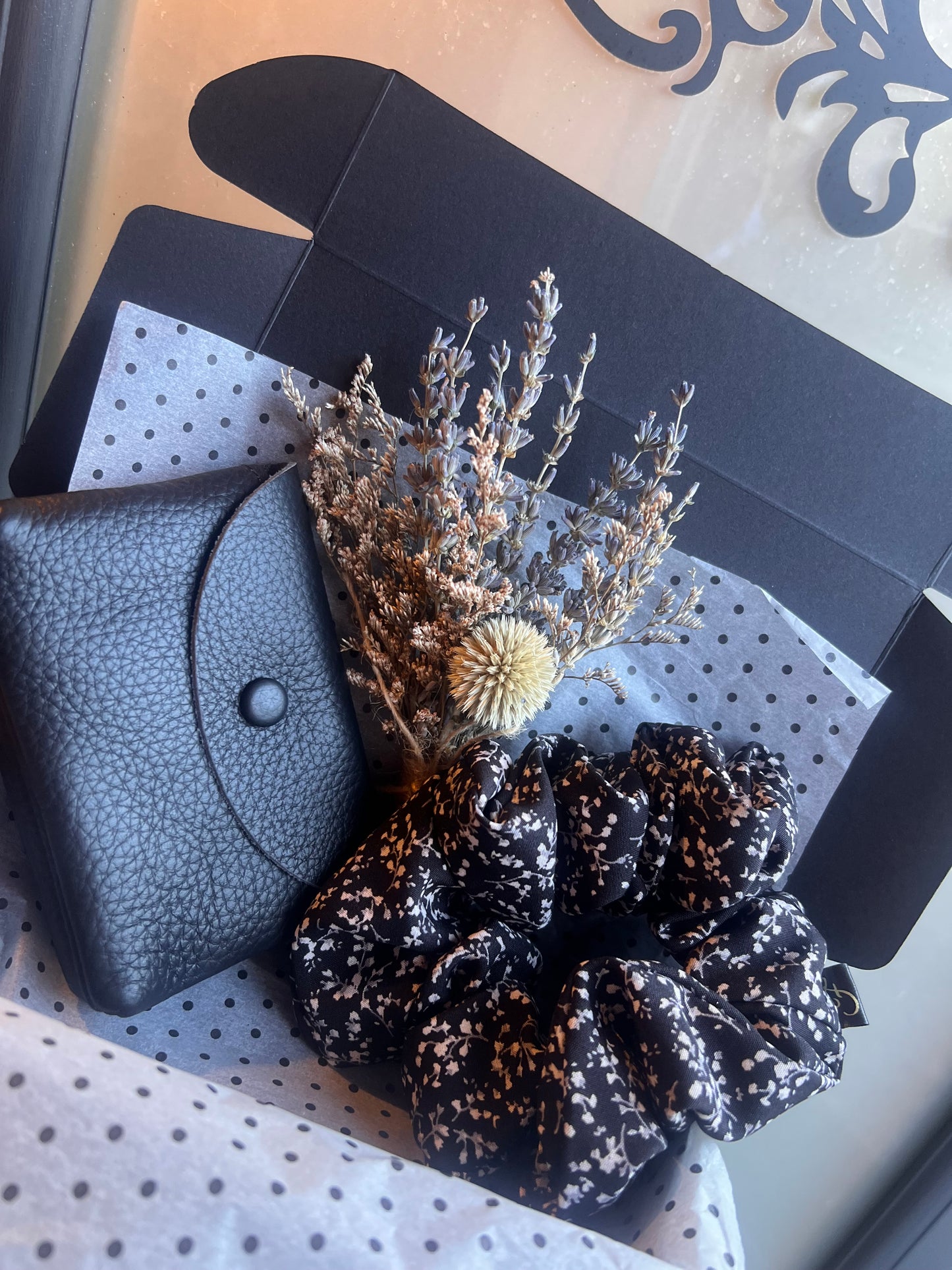 Leather Purse & Scrunchie Gift set