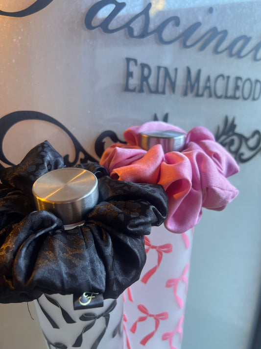 Scrunchie water bottle gift set