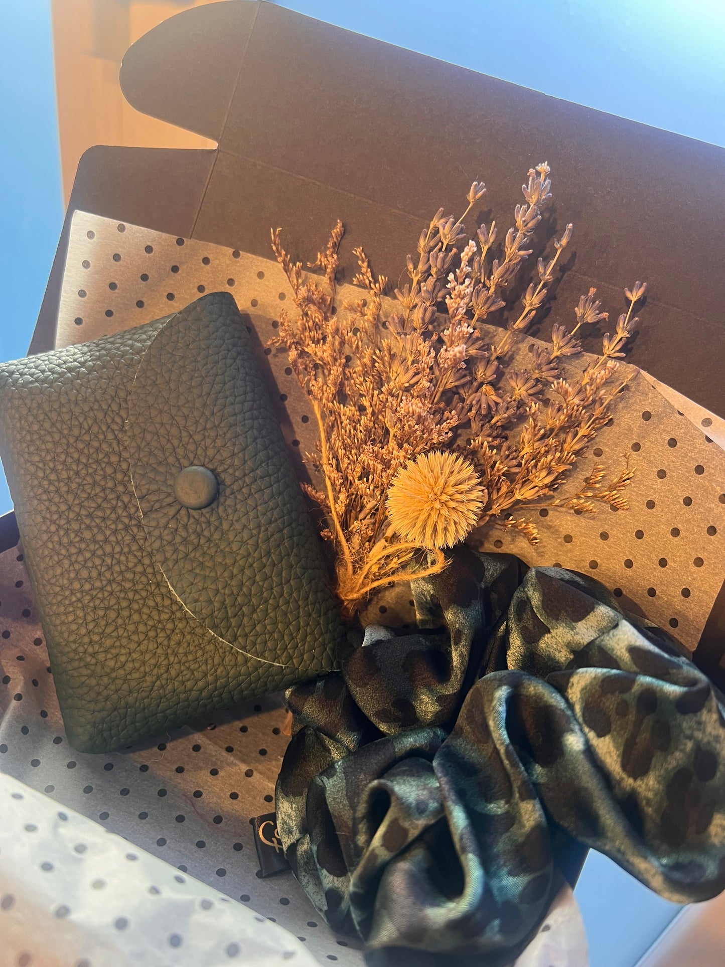 Leather Purse & Scrunchie Gift set